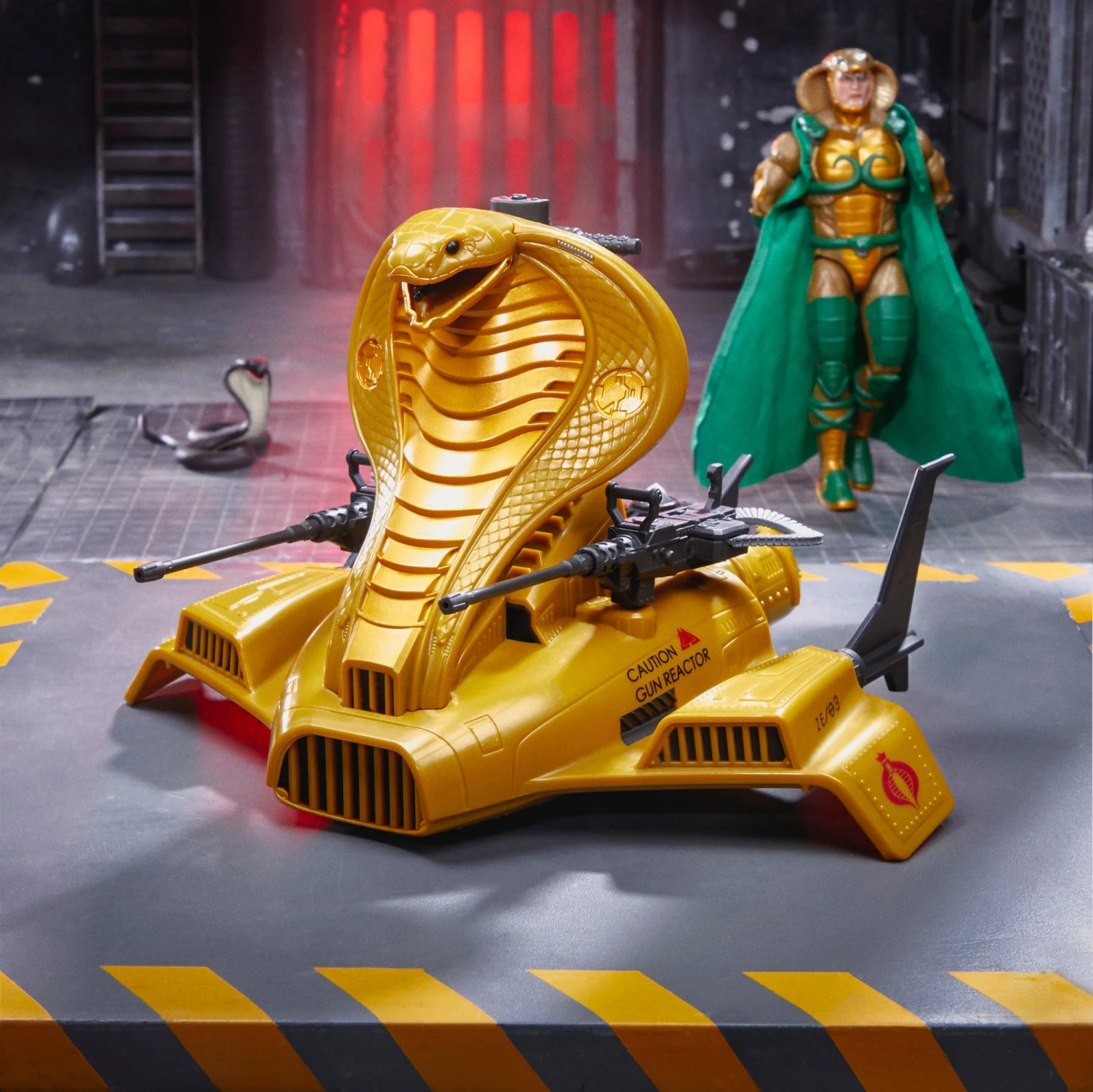 G.I. Joe Classified Series Serpentor & Air Chariot Figure And Vehicle 3 G.I. Joe Classified Series Serpentor & Air Chariot Figure And Vehicle