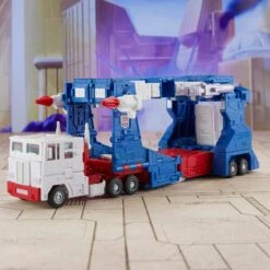 Transformers Studio Series Commander The Transformers: The Movie 86-21 Ultra Magnus -Hasbro Pulse F6162 DIO TRA GEN STUDIOSERIES COMMANDER 0013 2000px 300DPI
