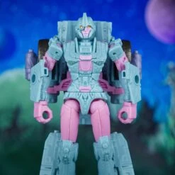 Transformers Legacy Evolution Deadeye Duel 2-Pack 37 Transformers Legacy Evolution Deadeye Duel 2-Pack -Hasbro Pulse F6958 DIO TRA GEN ECOMM CAPSULE 1 0006 2000px 300DPI