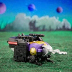 Transformers Legacy Evolution Deluxe Class Insecticon Bombshell -Hasbro Pulse F7200 DIO TRA GEN DLX BOMBSHELL 0007