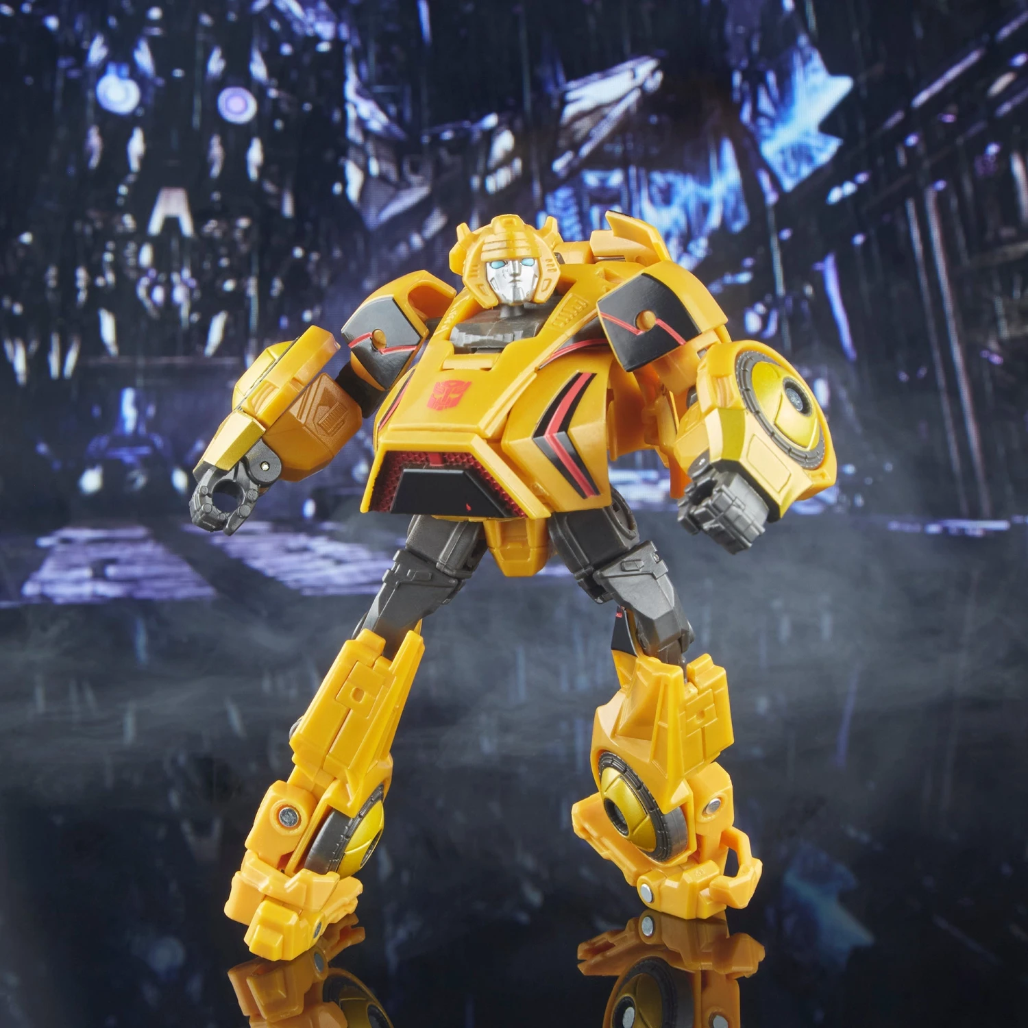 Transformers Studio Series Deluxe 01 Gamer Edition Bumblebee - Presale 6 Transformers Studio Series Deluxe 01 Gamer Edition Bumblebee - Presale - Image 4