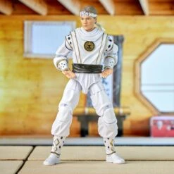 Power Rangers Lightning Collection Mighty Morphin X Cobra Kai Daniel LaRusso Morphed White Crane Ranger -Hasbro Pulse F7768 DIO PRG CEDARCITY 0003