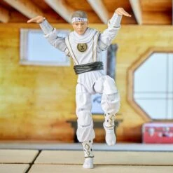 Power Rangers Lightning Collection Mighty Morphin X Cobra Kai Daniel LaRusso Morphed White Crane Ranger -Hasbro Pulse F7768 DIO PRG CEDARCITY 0005