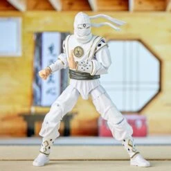 Power Rangers Lightning Collection Mighty Morphin X Cobra Kai Daniel LaRusso Morphed White Crane Ranger -Hasbro Pulse F7768 DIO PRG CEDARCITY 0009