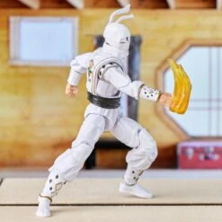 Power Rangers Lightning Collection Mighty Morphin X Cobra Kai Daniel LaRusso Morphed White Crane Ranger -Hasbro Pulse F7768 DIO PRG CEDARCITY 0010