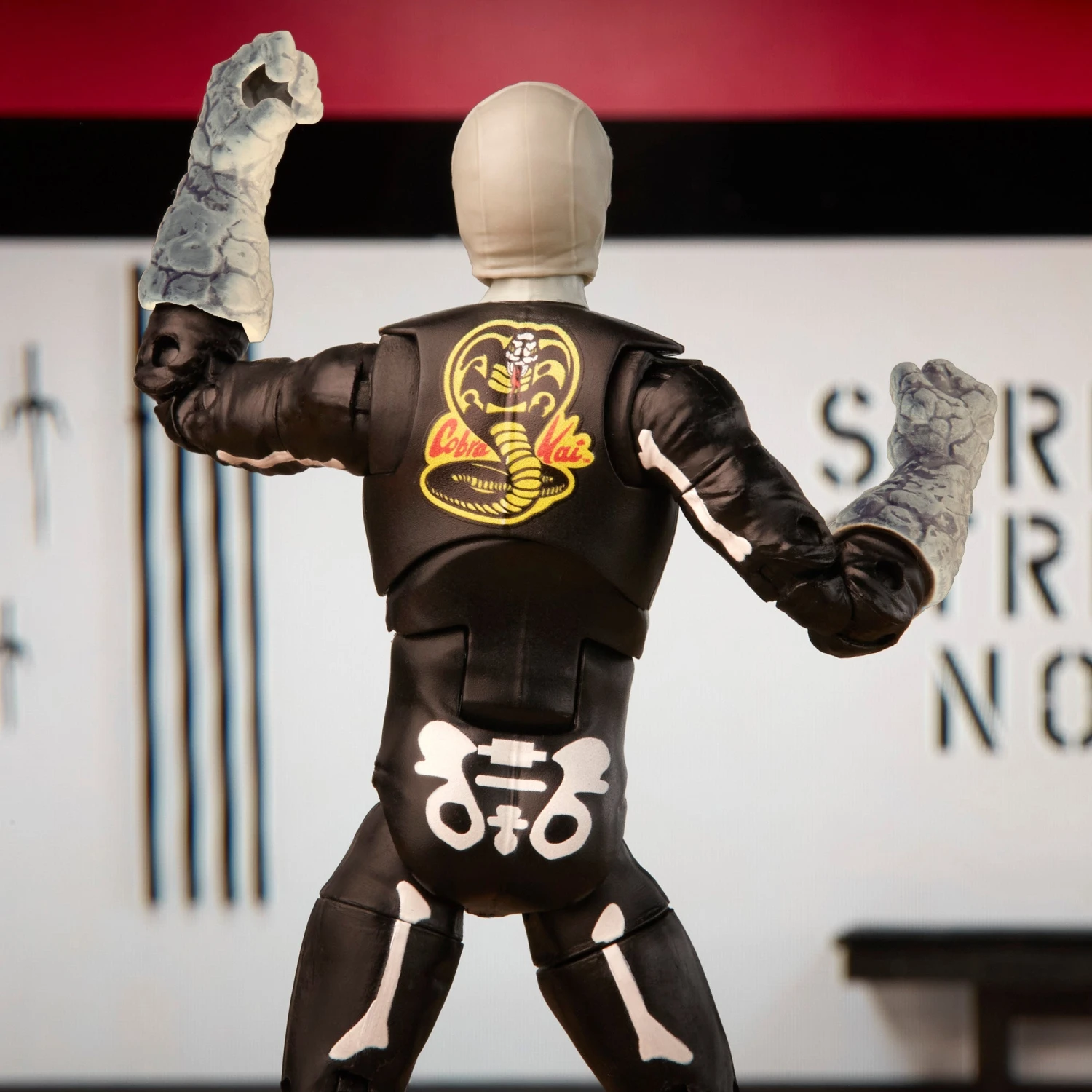 Power Rangers Lightning Collection Mighty Morphin X Cobra Kai Skeleputty 11 Power Rangers Lightning Collection Mighty Morphin X Cobra Kai Skeleputty - Image 9