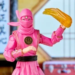 Power Rangers Lightning Collection Mighty Morphin X Cobra Kai Samantha LaRusso Morphed Pink Mantis Ranger -Hasbro Pulse F7772 DIO PRG COPPERTON 0011