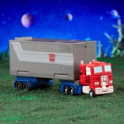 Transformers Legacy Evolution Core Class Optimus Prime & Bumblebee -Hasbro Pulse F7813 DIO TRA GEN DTC 3 0004 2000px 300DPI