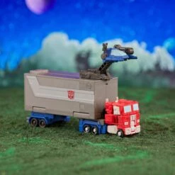 Transformers Legacy Evolution Core Class Optimus Prime & Bumblebee -Hasbro Pulse F7813 DIO TRA GEN DTC 3 0016 2000px 300DPI