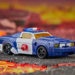 Transformers Legacy United Deluxe Class Rescue Bots Universe Autobot Chase -Hasbro Pulse F8525 DIO TRA GEN LEGACY DLX CHASE 0007 2000px 300DPI