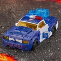 Transformers Legacy United Deluxe Class Rescue Bots Universe Autobot Chase -Hasbro Pulse F8525 DIO TRA GEN LEGACY DLX CHASE 0012 2000px 300DPI